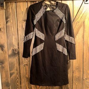 MoniqueโLhuillierโBeadedโDress